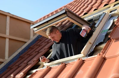 Pose de fenêtres de toit Velux à Valmigère